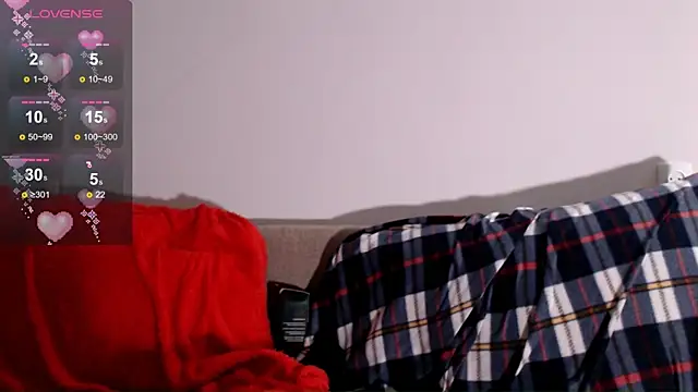 Snapshot of osaka_nia chatting on 27, 9, 2025 osaka nia online show from 27, 9, 2025