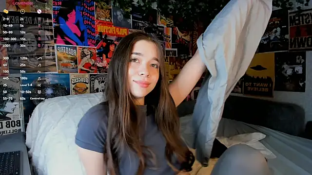 Butterflys1268 online show from 13, 3, 2025