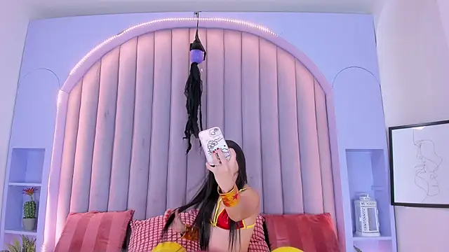 StefanyWilliams  online show from 31, 10, 2025