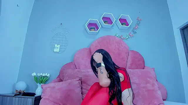 StefanyWilliams  online show from 4, 3, 2025