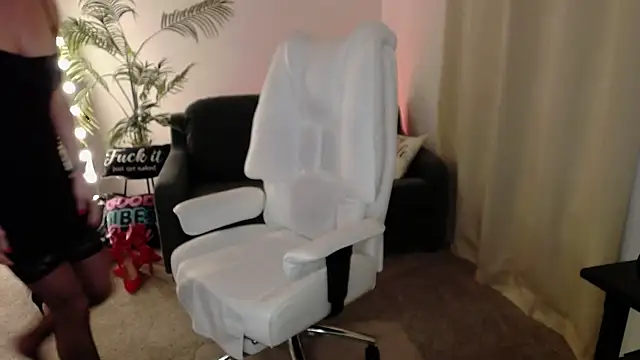 YourMarthaMayer online show from 18, 3, 2025