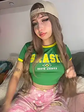 Snapshot of lunaapppp chatting on 1, 3, 2026 lunaapppp online show from 1, 3, 2026