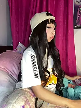 Snapshot of lunaapppp chatting on 18, 3, 2025 lunaapppp online show from 18, 3, 2025