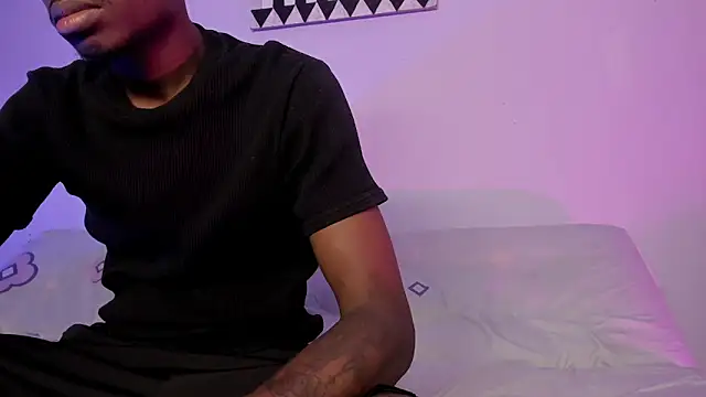 LoveBirds  1 online show from 2, 6, 2026
