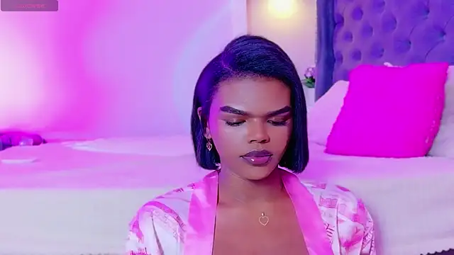 CamiEstrada online show from 24, 10, 2025