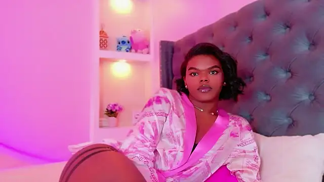 CamiEstrada online show from 5, 10, 2025