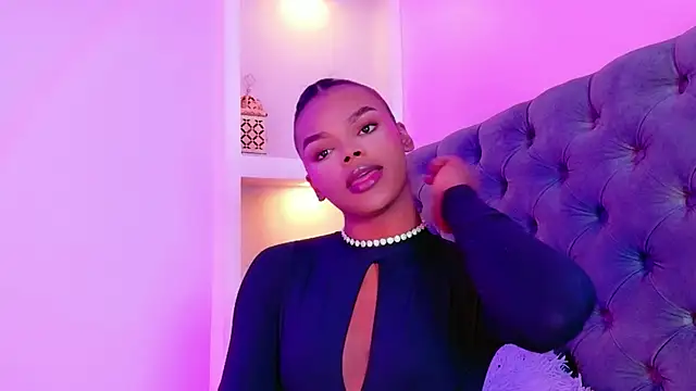 CamiEstrada online show from 20, 12, 2025