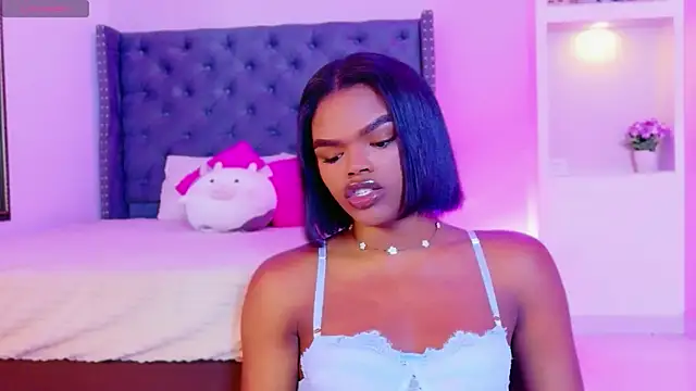 CamiEstrada online show from 8, 11, 2025