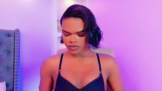 CamiEstrada online show from 16, 9, 2025