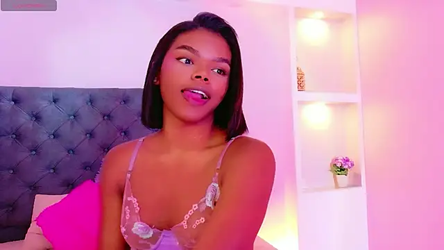 CamiEstrada online show from 15, 1, 2026