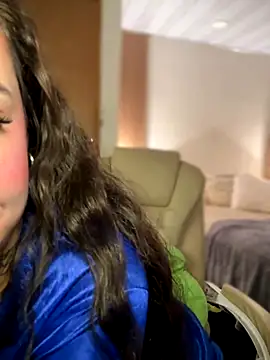 Mae Henao9 online show from 23, 11, 2025