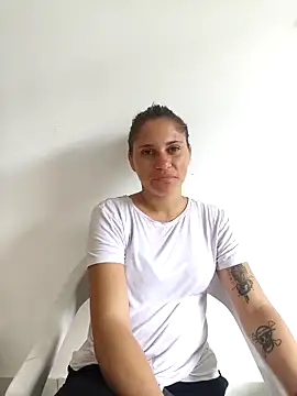 Scarlett-Leh online show from 2, 12, 2025