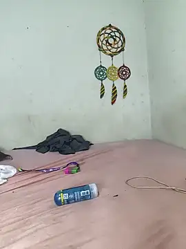 Scarlett-Leh online show from 5, 10, 2025