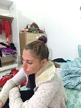 Scarlett-Leh online show from 23, 11, 2025