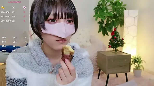 Snapshot of cohaku_329 chatting on 12, 12, 2024 cohaku 329 online show from 12, 12, 2024