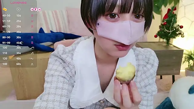 Snapshot of cohaku_329 chatting on 12, 12, 2024 cohaku 329 online show from 12, 12, 2024