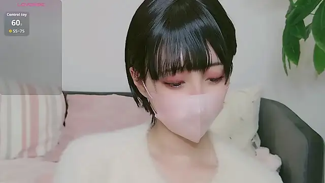 Snapshot of cohaku_329 chatting on 12, 10, 2025 cohaku 329 online show from 12, 10, 2025