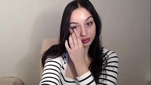 courtneyPerfect online show from 10, 2, 2026