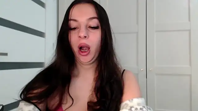 courtneyPerfect online show from 25, 2, 2026