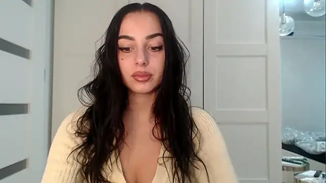 courtneyPerfect online show from 6, 1, 2026