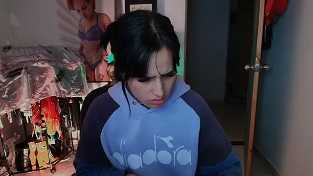 TinnaDawsom online show from 12, 2, 2026