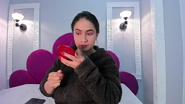 Ambber moon online show from 20, 3, 2025