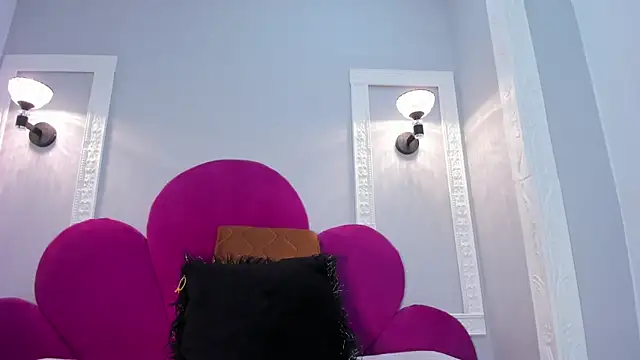 Ambber moon online show from 19, 3, 2025