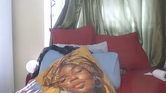 Snapshot of Foxybrownxx1 chatting on 17, 3, 2026 Foxybrownxx1 online show from 17, 3, 2026