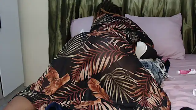 Foxybrownxx1 online show from 25, 11, 2025