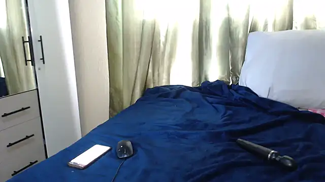 Foxybrownxx1 online show from 16, 11, 2025