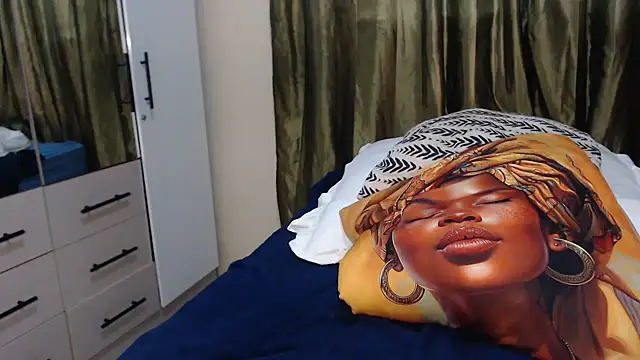 Foxybrownxx1 online show from 21, 11, 2025