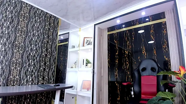 MirandaRossi online show from 27, 2, 2026