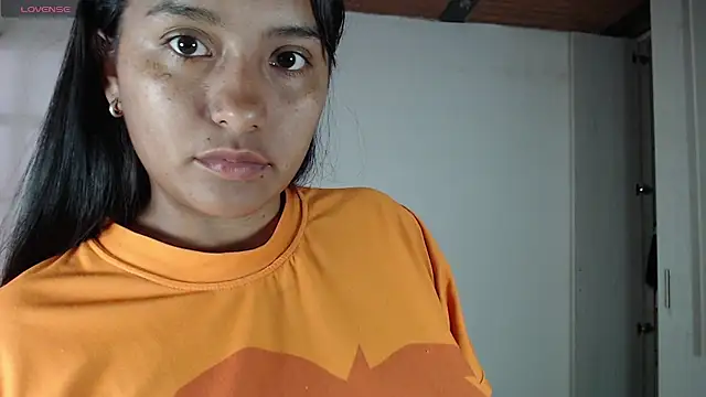 Snapshot of naomi_h1 chatting on 23, 6, 2026 naomi h1 online show from 23, 6, 2026