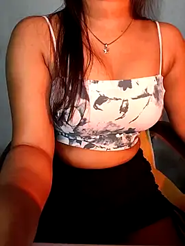 QueenOfHeart 07 online show from 15, 3, 2025