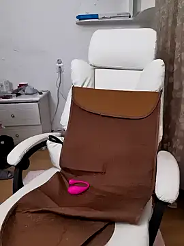 MaMa 1960 online show from 2, 1, 2025