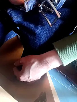 valou98 online show from 4, 3, 2026