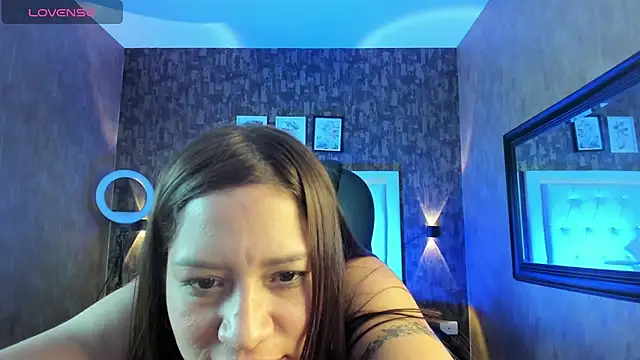 samantha  karolstone online show from 4, 2, 2025