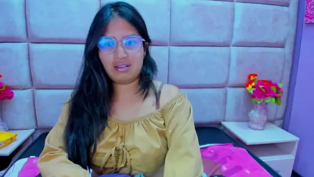 Snapshot of Miaa_Smiith_ chatting on 23, 3, 2025 Miaa Smiith online show from 23, 3, 2025