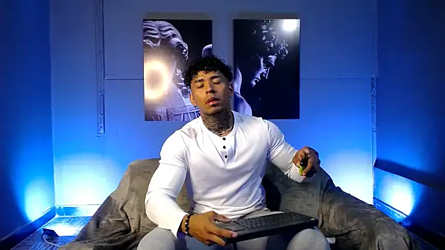 bradley smith online show from 30, 11, 2025