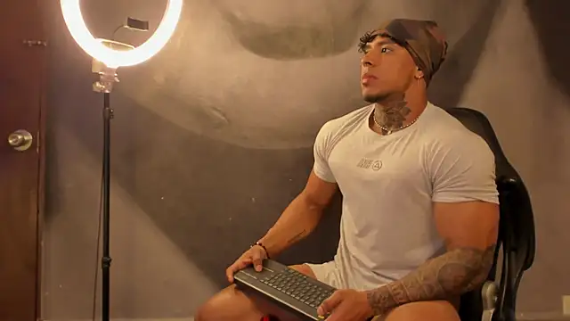 bradley smith online show from 18, 3, 2025