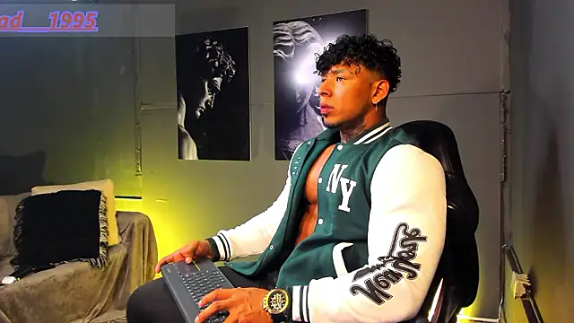 bradley smith online show from 18, 2, 2026