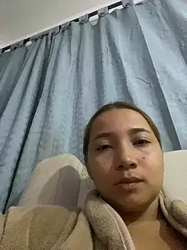 queen angelique online show from 13, 2, 2025