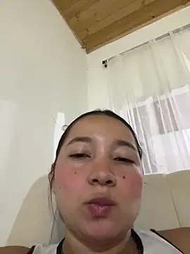 queen angelique online show from 8, 2, 2026