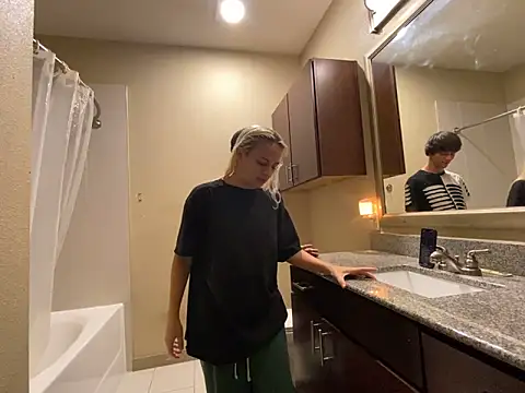 girlfriendmissy online show from 23, 2, 2025