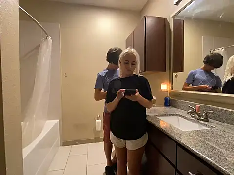 girlfriendmissy online show from 8, 3, 2025