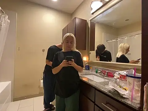 girlfriendmissy online show from 12, 3, 2025