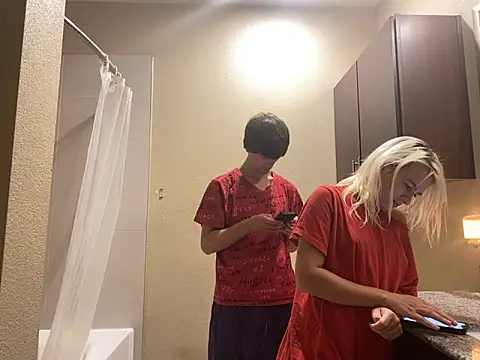 girlfriendmissy online show from 2, 3, 2025