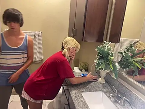 Snapshot of girlfriendmissy chatting on 10, 7, 2026 girlfriendmissy online show from 10, 7, 2026