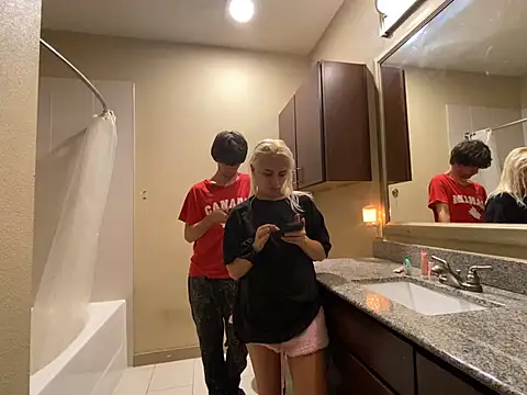 girlfriendmissy online show from 7, 3, 2025