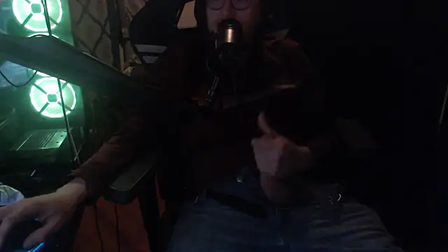 chicostick413 online show from 28, 4, 2026